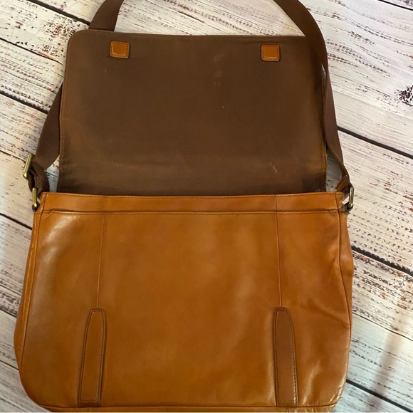 Fossil Leather School Business Messenger Bag - Picture 6 of 11